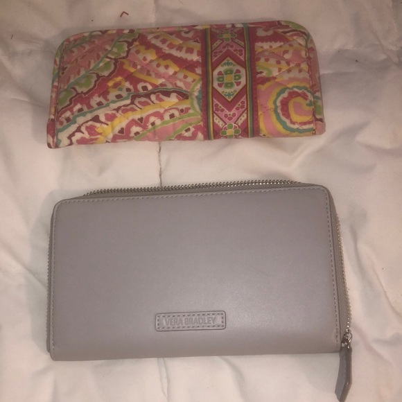 Vera Bradley Handbags - NWOT Vera Bradley wallet & glasses case
